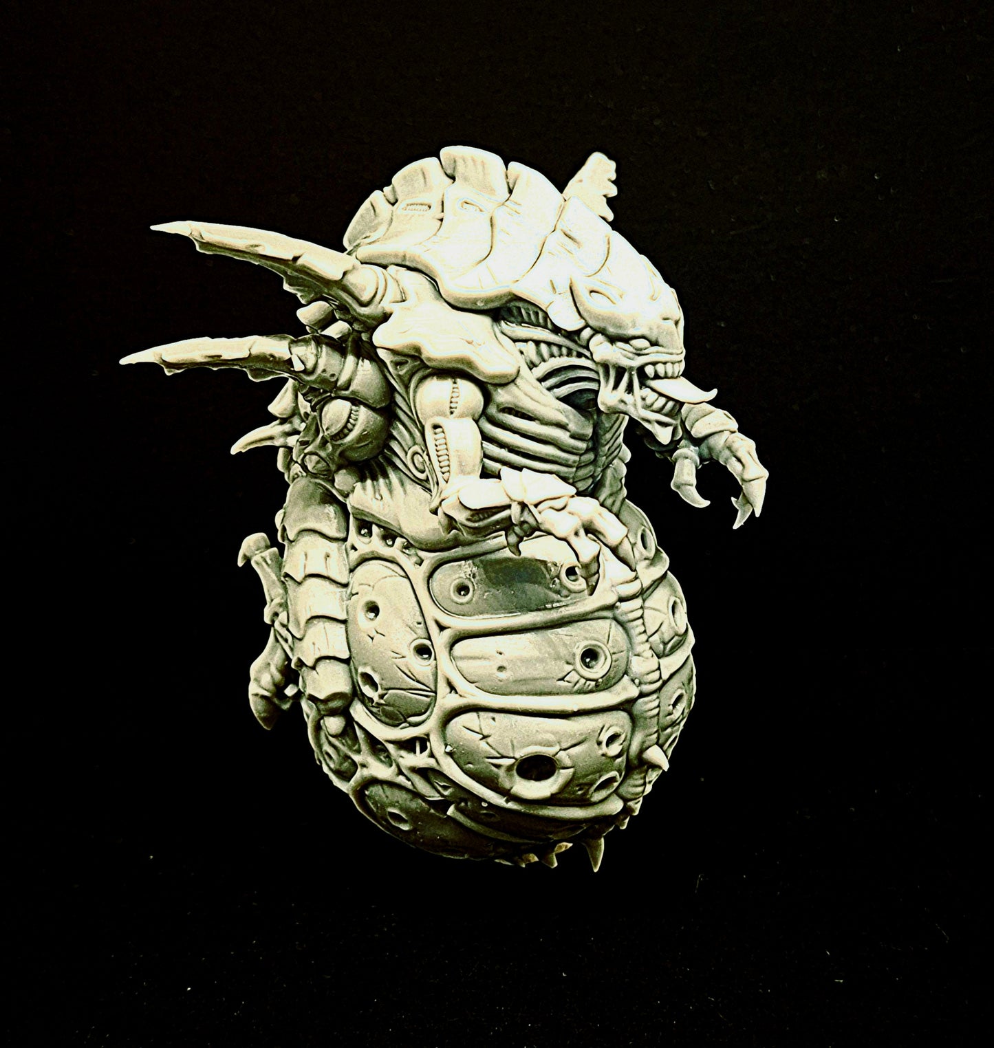 VoidHive Biofloat Drone – Alien Neuro Support Bioform | Sci-Fi Resin Miniature for Tabletop Gaming & Display Inactive